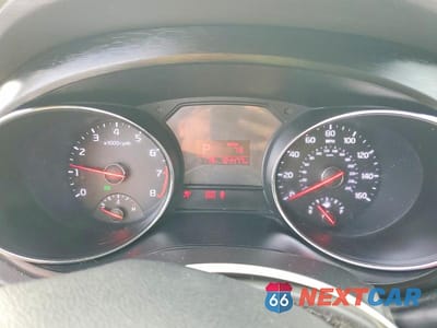 Zdjęcie 9 z 12 samochodu: 2016 KIA SEDONA LX VIN:KNDMB5C14G6178630 - miniatura