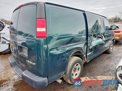 Trzecie zdjęcie samochodu z tyłu: 2004 CHEVROLET EXPRESS G1500 DELIVERY VAN VIN:1GCFG15X341176428 - miniatura