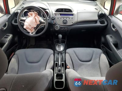 Zdjęcie 8 z 12 samochodu: 2013 HONDA FIT VIN:JHMGE8H34DC074375 - miniatura
