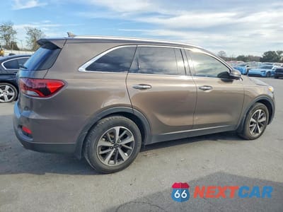Trzecie zdjęcie samochodu z tyłu: 2019 KIA SORENTO EX VIN:5XYPH4A50KG529485 - miniatura