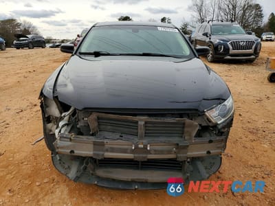 Piąte zdjęcie samochodu w środku: 2016 FORD TAURUS SE VIN:1FAHP2D83GG139105 - miniatura