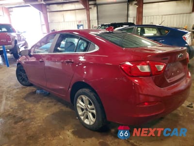 Drugie zdjęcie samochodu z przodu: 2019 CHEVROLET CRUZE LT VIN:1G1BE5SM1K7139595 - miniatura