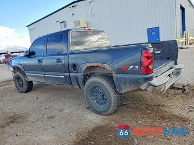 Drugie zdjęcie samochodu z przodu: 2005 CHEVROLET SILVERADO K1500 VIN:2GCEK13T451118611 - miniatura