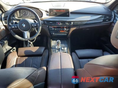 Zdjęcie 8 z 13 samochodu: 2015 BMW X5 XDRIVE35D VIN:5UXKS4C52F0J97634 - miniatura
