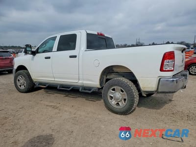 Drugie zdjęcie samochodu z przodu: 2023 RAM 2500 TRADESMAN 6.4L V8 CREW CAB VIN:3C6UR5CJ5PG500354 - miniatura