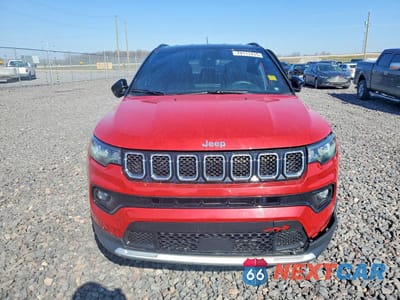 Piąte zdjęcie samochodu w środku: 2023 JEEP COMPASS LIMITED VIN:3C4NJDCN9PT518171 - miniatura