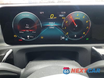 Zdjęcie 9 z 13 samochodu: 2023 MERCEDES-BENZ CLA 250 VIN:W1K5J4GB5PN349997 - miniatura