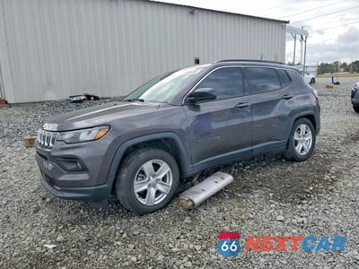 2022 JEEP COMPASS LATITUDE 3C4NJCBBXNT137069 - główne zdjęcie licytacji z USA - miniatura