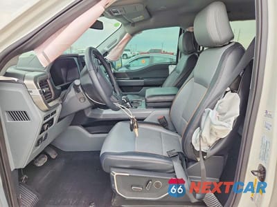Zdjęcie 7 z 12 samochodu: 2024 FORD F150 LARIAT VIN:1FTFW5L83RFB72072 - miniatura