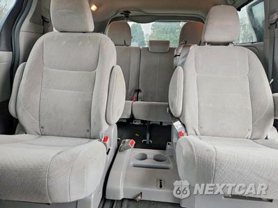 Zdjęcie 10 z 12 samochodu: 2015 TOYOTA SIENNA LE VIN:5TDKK3DC3FS616399 - miniatura