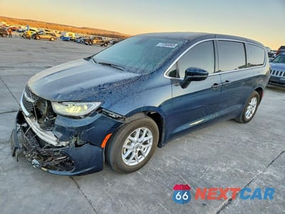 2023 CHRYSLER PACIFICA TOURING L 2C4RC1BG3PR505609 - główne zdjęcie licytacji z USA - miniatura