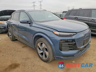 Czwarte zdjęcie samochodu z boku: 2025 AUDI Q6 E-TRON PREMIUM PLUS VIN:WA124BGF3SA055830 - miniatura