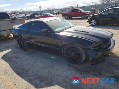 Czwarte zdjęcie samochodu z boku: 2014 FORD MUSTANG GT VIN:1ZVBP8CF0E5204274 - miniatura