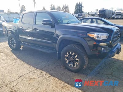 Czwarte zdjęcie samochodu z boku: 2017 TOYOTA TACOMA TRD OFF-ROAD VIN:3TMAZ5CN6HM038940 - miniatura