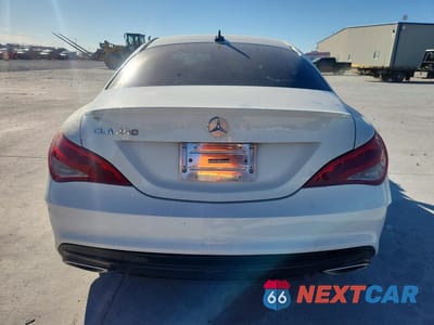Zdjęcie 6 z 11 samochodu: 2018 MERCEDES-BENZ CLA 250 VIN:WDDSJ4EB2JN562354 - miniatura
