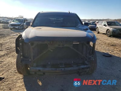 Piąte zdjęcie samochodu w środku: 2018 GMC YUKON DENALI VIN:1GKS2CKJ8JR277605 - miniatura