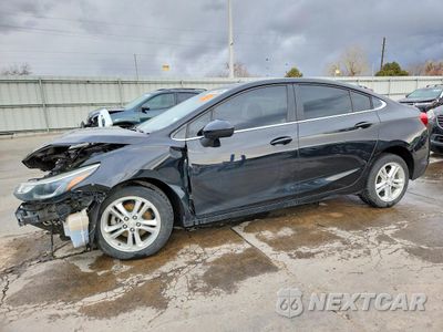 2018 CHEVROLET CRUZE LT 1G1BE5SM3J7107858 - główne zdjęcie licytacji z USA - miniatura