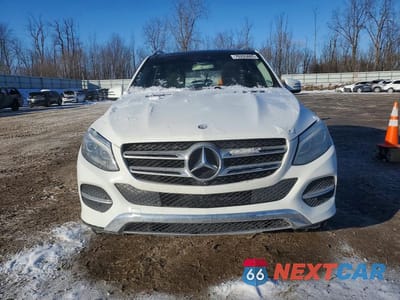 Piąte zdjęcie samochodu w środku: 2017 MERCEDES-BENZ GLE 350 4MATIC VIN:4JGDA5HB2HA896062 - miniatura