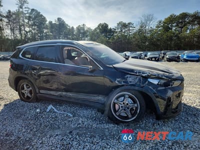 Czwarte zdjęcie samochodu z boku: 2023 BMW X1 XDRIVE28I VIN:WBX73EF00P5Y08052 - miniatura