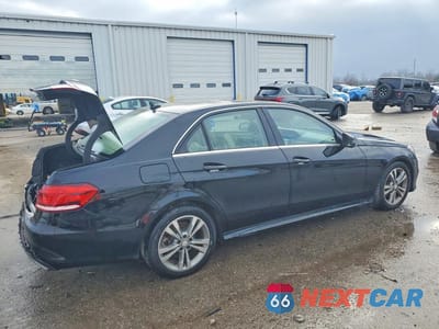 Trzecie zdjęcie samochodu z tyłu: 2015 MERCEDES-BENZ E 350 VIN:WDDHF5KB2FB088940 - miniatura