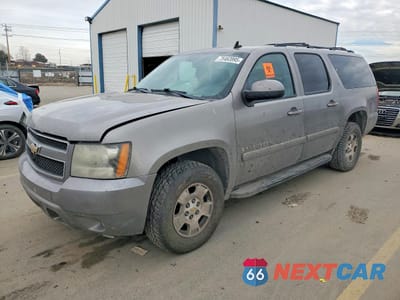 2008 CHEVROLET SUBURBAN K1500 LS 1GNFK16378R256338 - główne zdjęcie licytacji z USA - miniatura