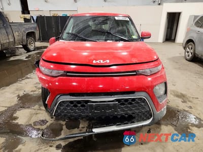 Piąte zdjęcie samochodu w środku: 2022 KIA SOUL LX VIN:KNDJ23AU0N7150903 - miniatura