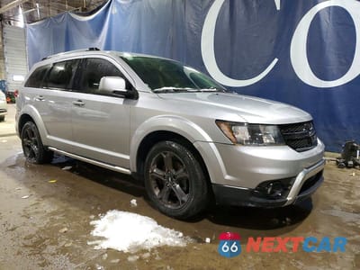 Czwarte zdjęcie samochodu z boku: 2019 DODGE JOURNEY CROSSROAD VIN:3C4PDCGG2KT680870 - miniatura