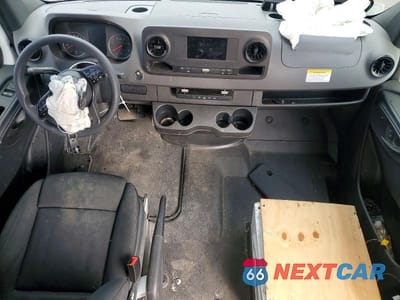 Zdjęcie 8 z 13 samochodu: 2021 MERCEDES-BENZ SPRINTER 2500 VIN:W1Y4ECHY2MT079539 - miniatura