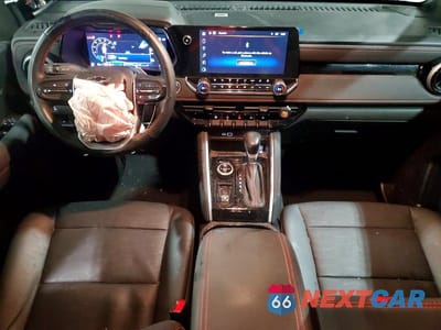 Zdjęcie 8 z 11 samochodu: 2024 CHEV COLORADO Z71 VIN:1GCPTDEK4R1181084 - miniatura