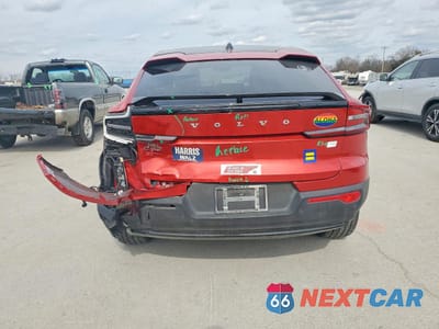 Zdjęcie 6 z 14 samochodu: 2023 VOLVO C40 RECHARGE ULTIMATE VIN:YV4ED3GM3P2058927 - miniatura