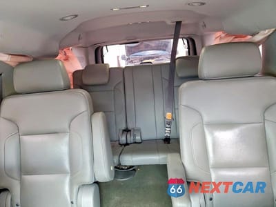 Zdjęcie 10 z 13 samochodu: 2017 CHEVROLET SUBURBAN C1500 LT VIN:1GNSCHKC3HR385929 - miniatura