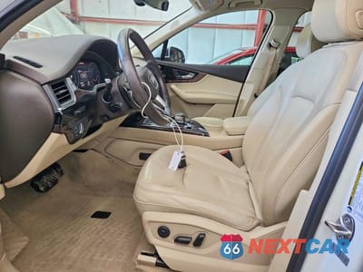 Zdjęcie 7 z 13 samochodu: 2019 AUDI Q7 PREMIUM PLUS VIN:WA1LAAF74KD034212 - miniatura