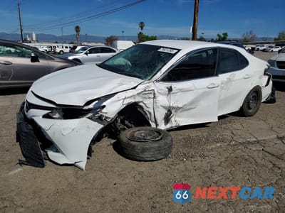 2018 TOYOTA CAMRY LE 4T1B31HKXJU502211 - główne zdjęcie licytacji z USA - miniatura