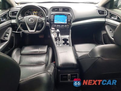 Zdjęcie 8 z 11 samochodu: 2017 NISS MAXIMA 3.5S VIN:1N4AA6AP4HC412809 - miniatura