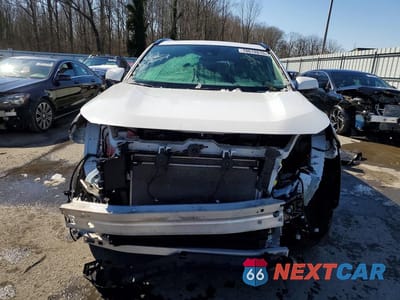 Piąte zdjęcie samochodu w środku: 2024 TOYOTA RAV4 HYBRID XLE VIN:4T3RWRFV0RU114361 - miniatura