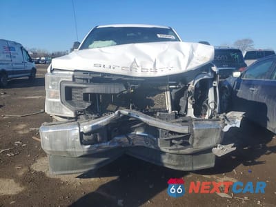 Piąte zdjęcie samochodu w środku: 2021 FORD F250 SUPER DUTY VIN:1FT7X2B68MEC22513 - miniatura