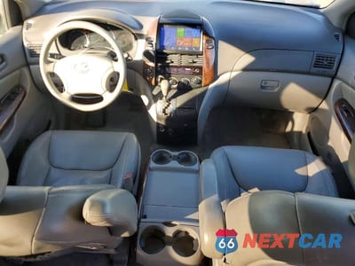 Zdjęcie 8 z 13 samochodu: 2007 TOYOTA SIENNA CE VIN:5TDZK23C67S028296 - miniatura