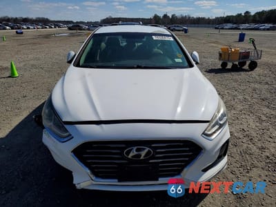 Piąte zdjęcie samochodu w środku: 2018 HYUNDAI SONATA SE VIN:5NPE24AFXJH623253 - miniatura