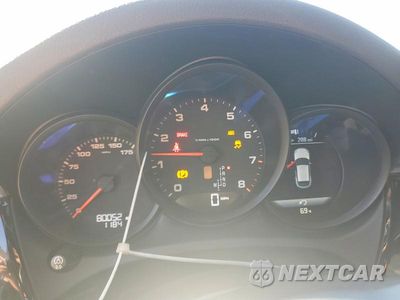 Zdjęcie 9 z 12 samochodu: 2018 PORSCHE MACAN VIN:WP1AA2A58JLB21851 - miniatura