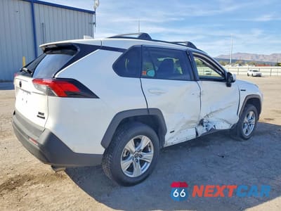 Trzecie zdjęcie samochodu z tyłu: 2021 TOYOTA RAV4 HYBRID XLE VIN:2T3R6RFV7MW004819 - miniatura