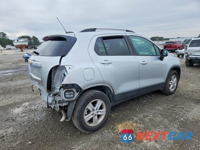 Trzecie zdjęcie samochodu z tyłu: 2021 CHEVROLET TRAX 1LT VIN:KL7CJPSM3MB368960 - miniatura