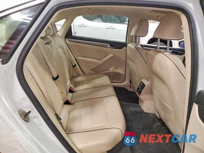 Zdjęcie 10 z 13 samochodu: 2016 VOLKSWAGEN PASSAT SE VIN:1VWBT7A3XGC043249 - miniatura