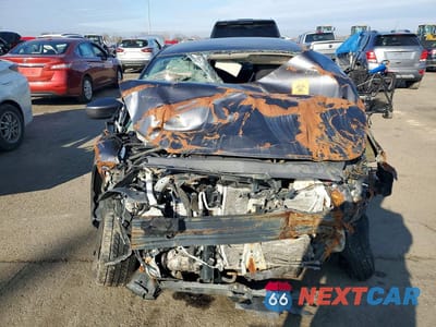 Piąte zdjęcie samochodu w środku: 2015 NISSAN SENTRA SV VIN:3N1AB7AP9FL660099 - miniatura