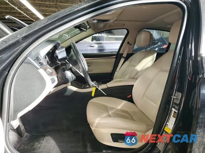 Zdjęcie 7 z 11 samochodu: 2013 BMW 528 XI VIN:WBAXH5C50DDW14022 - miniatura