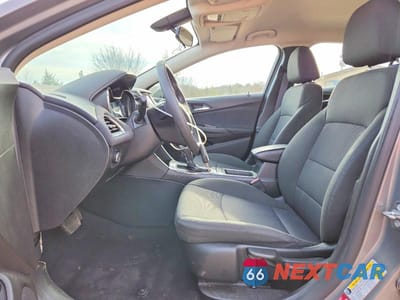 Zdjęcie 7 z 11 samochodu: 2017 CHEVROLET CRUZE LT VIN:1G1BE5SMXH7236612 - miniatura