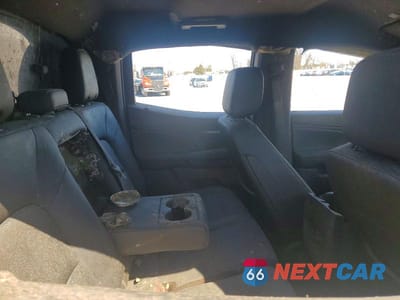 Zdjęcie 10 z 12 samochodu: 2024 GMC CANYON ELEVATION VIN:1GTP5BEK3R1220245 - miniatura