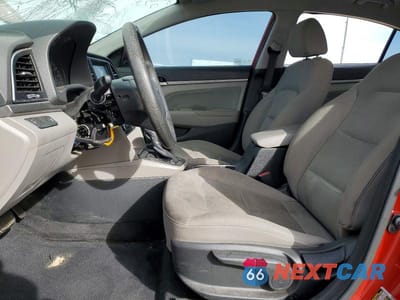 Zdjęcie 7 z 11 samochodu: 2017 HYUNDAI ELANTRA SE VIN:5NPD84LF5HH208083 - miniatura