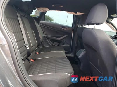 Zdjęcie 10 z 12 samochodu: 2022 VOLKSWAGEN JETTA SPORT VIN:3VWBM7BU8NM033366 - miniatura