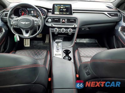 Zdjęcie 8 z 12 samochodu: 2019 GENESIS G70 3.3T DYNAMIC EDITION VIN:KMTG34LE9KU021527 - miniatura