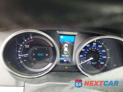 Zdjęcie 9 z 11 samochodu: 2012 HYUNDAI SONATA HYBRID BASE VIN:KMHEC4A42CA059356 - miniatura